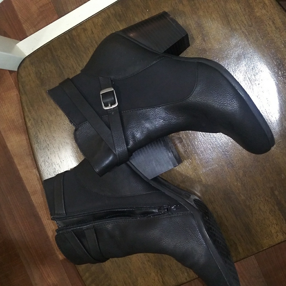 Black booties - Picture 5 of 5